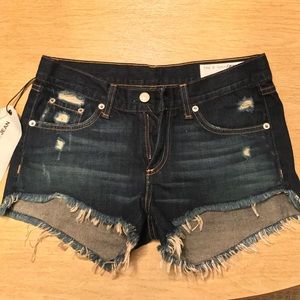 New with tags Rag & Bone cut-off shorts